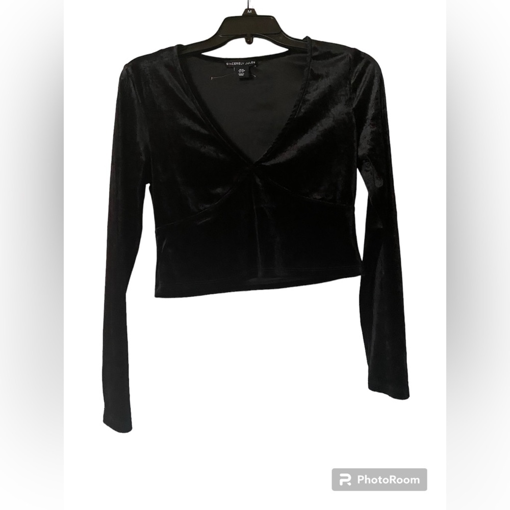Sincerely Jules Black Velvet Crop Top